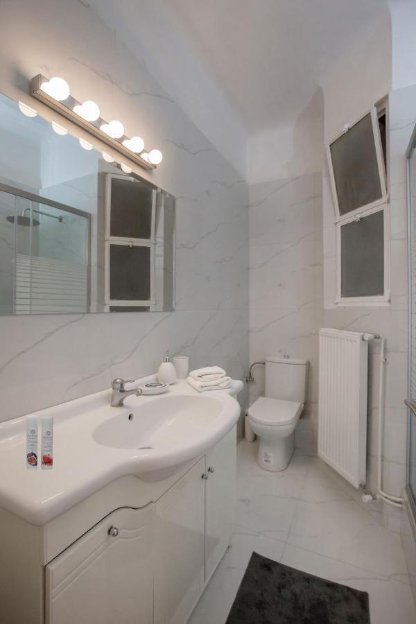 Upscale Luxury Athens Renovated Dream Home In One Of The Most Favorable Locations By National Gardens, Zoo & Hellenic Parliament In Syntagma And Stylish Exquisite Kolonaki Neighborhood Zewnętrze zdjęcie